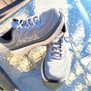 Men's Hoka One One Bondi 7 Grey sneaker size 10.5 2E